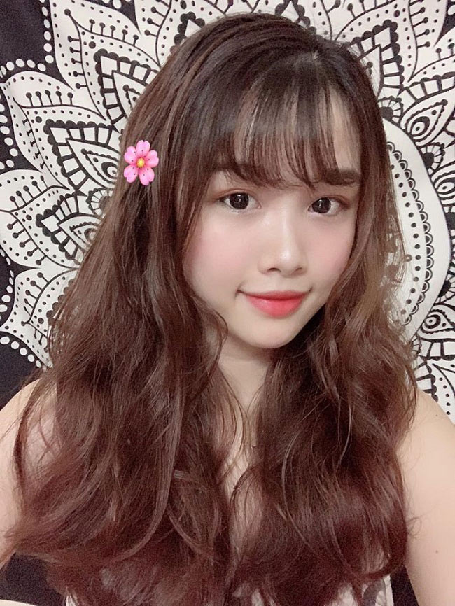 Bạn gái Văn Toàn lúc nhí nhảnh dễ thương, khi diện bikini cực chất-2