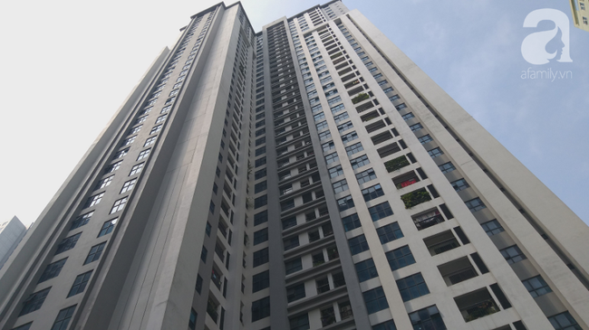 Vụ bé gái rơi từ tầng 39 ở Hà Nội: Gọi con gái dậy ăn sáng đi học, bố mẹ hốt hoảng đi tìm thì chết lặng trước sự thật đau lòng-2