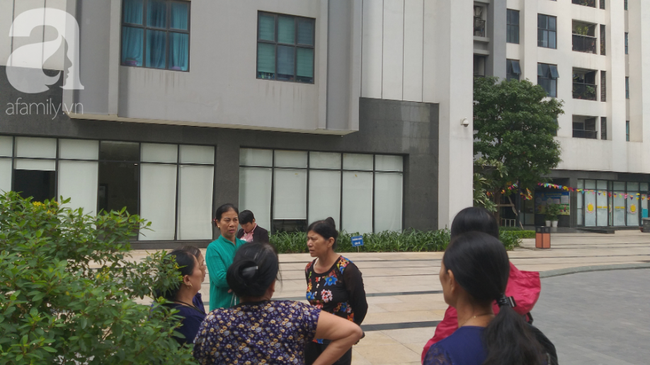 Vụ bé gái rơi từ tầng 39 ở Hà Nội: Gọi con gái dậy ăn sáng đi học, bố mẹ hốt hoảng đi tìm thì chết lặng trước sự thật đau lòng-5