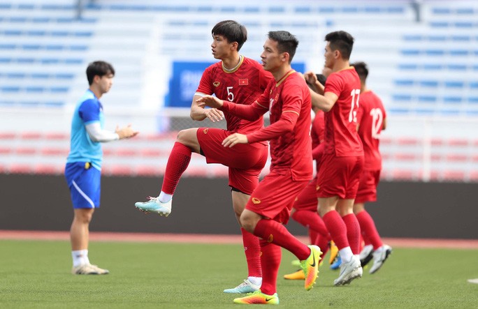 U22 Việt Nam đi tập sớm, HLV Park nổi nóng vì bị Timor Leste chiếm sân-4