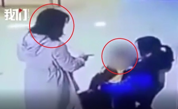 Xem camera thấy con gái bị bạo hành, người bố có hành động bất ngờ với cô giáo-2