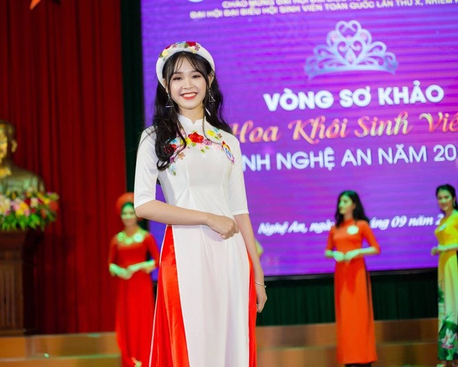 Nguyễn Hà Kiều Loan và dàn hoa khôi đại học 10X-9
