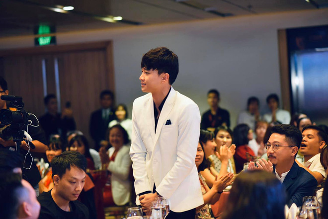 Phim hết tình tan: Quốc Trường và Bảo Thanh lên đồ như người dưng ngược lối dù sóng đôi trên thảm đỏ AAA-4