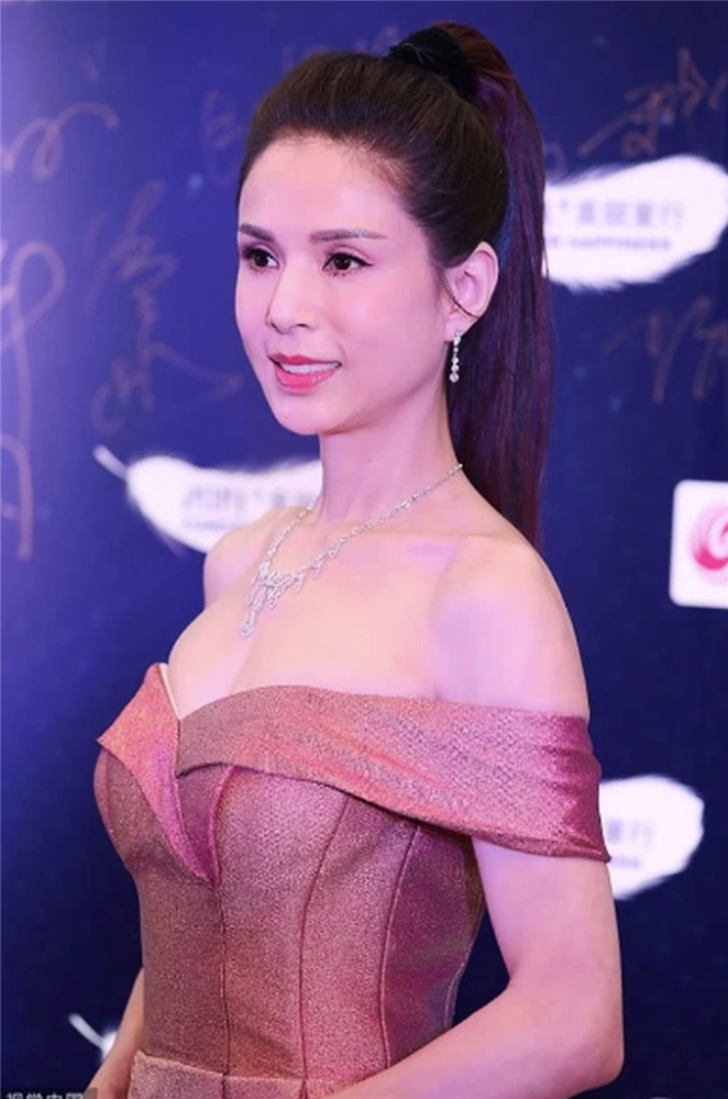 Tiểu Long Nữ” Lý Nhược Đồng trẻ đẹp đáng ngưỡng mộ!-2