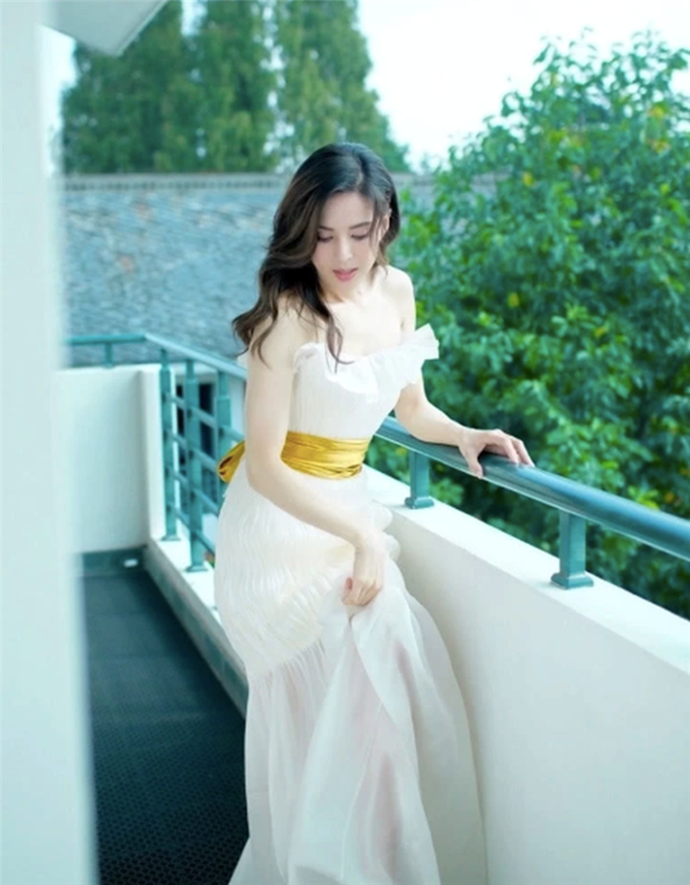 Tiểu Long Nữ” Lý Nhược Đồng trẻ đẹp đáng ngưỡng mộ!-6