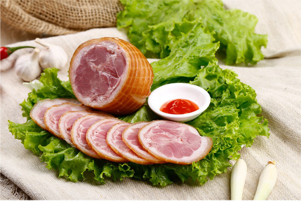 Chân giò hun khói Ông già IKA - Top 3 Hàng Việt Nam được NTD yêu thích-5