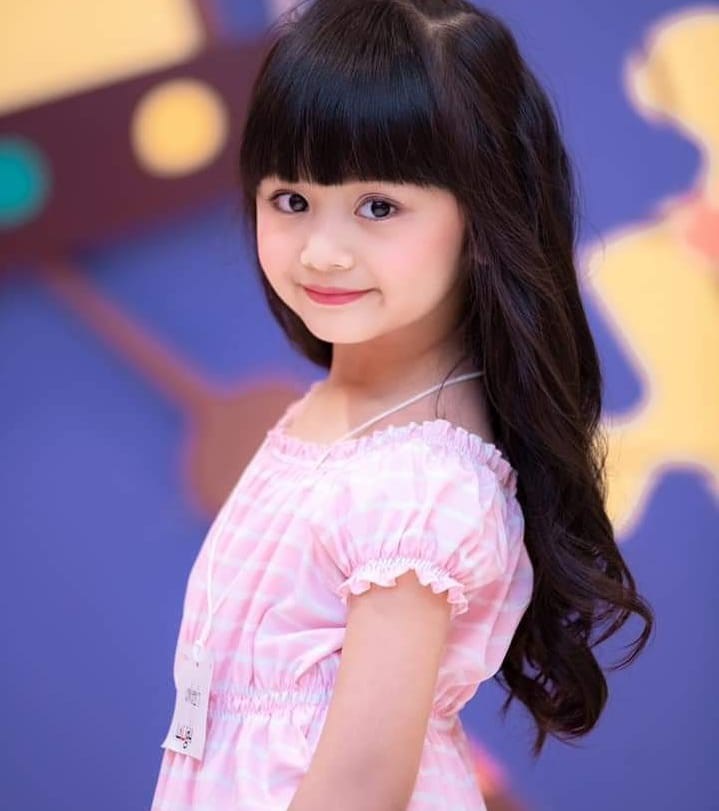 Cô bé 6 tuổi đăng quang Hoa hậu nhí Thái Lan 2019-7