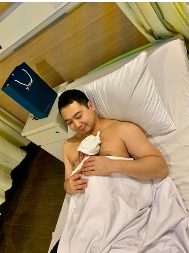 Lan Khuê lộ diện sau 3 ngày sinh quý tử đầu lòng cho ông xã doanh nhân-2