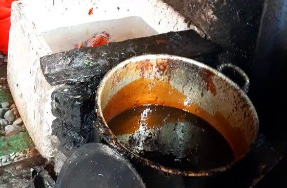 Hãi hùng công nghệ nhổ lông vịt siêu nhanh bằng… hóa chất lạ-2