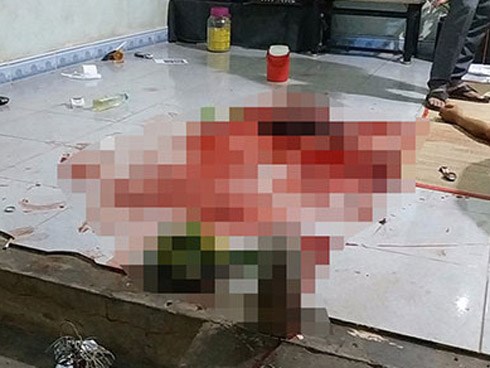 Người đàn ông giết người tình của vợ cũ vì đòi nhập hộ khẩu cho con trai