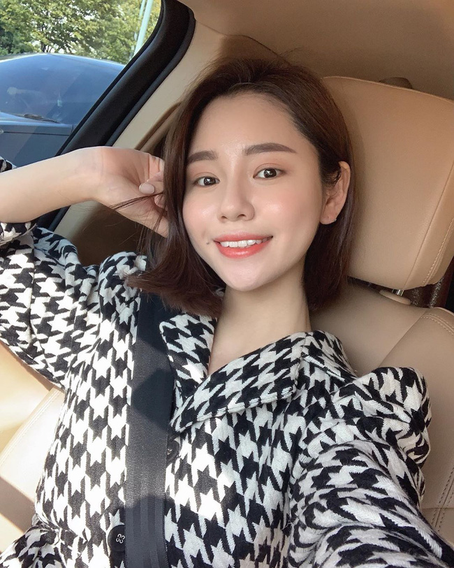 Da chỉ đủ ẩm thì thường quá, bạn có thể hack da căng mọng như trái chín nếu làm điều này trước khi thoa kem dưỡng-2