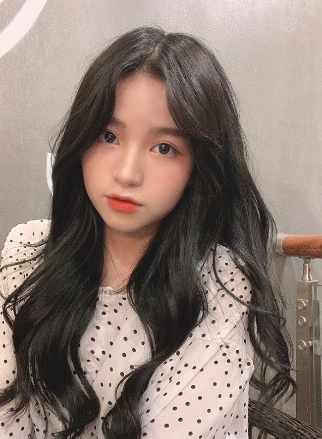 Quang Hải đá chính, bạn gái tin đồn khoe sắc tiếp lửa U22 Việt Nam đấu U22 Lào-2