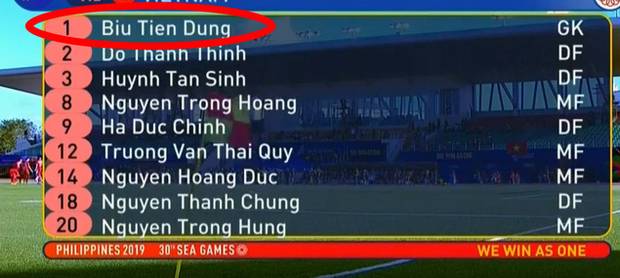 Ngượng chín mặt với màn thay tên đổi họ thủ môn Bùi Tiến Dũng từ chủ nhà SEA Games 30-1