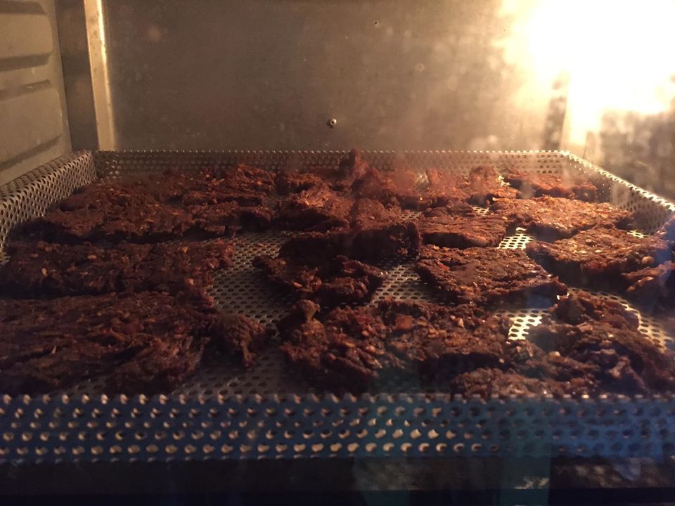 Thịt bò khô 100 ngàn/kg, rùng mình câu trả lời của người bán-3