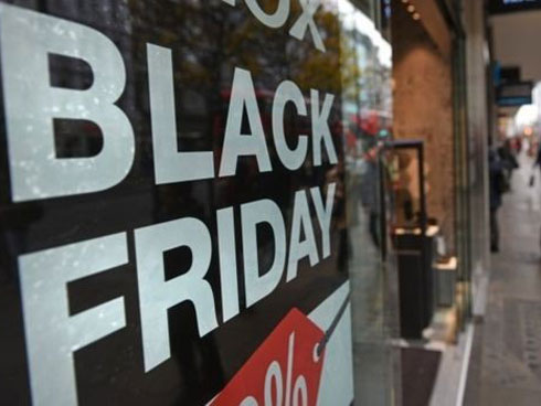 Thảm cảnh năm nay, Black Friday giảm 80% vẫn ngồi không đợi khách-26