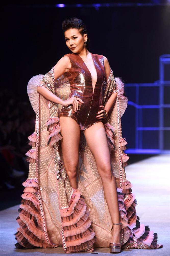 Lương Thùy Linh và những mỹ nhân Việt có đôi chân dài nhất-17