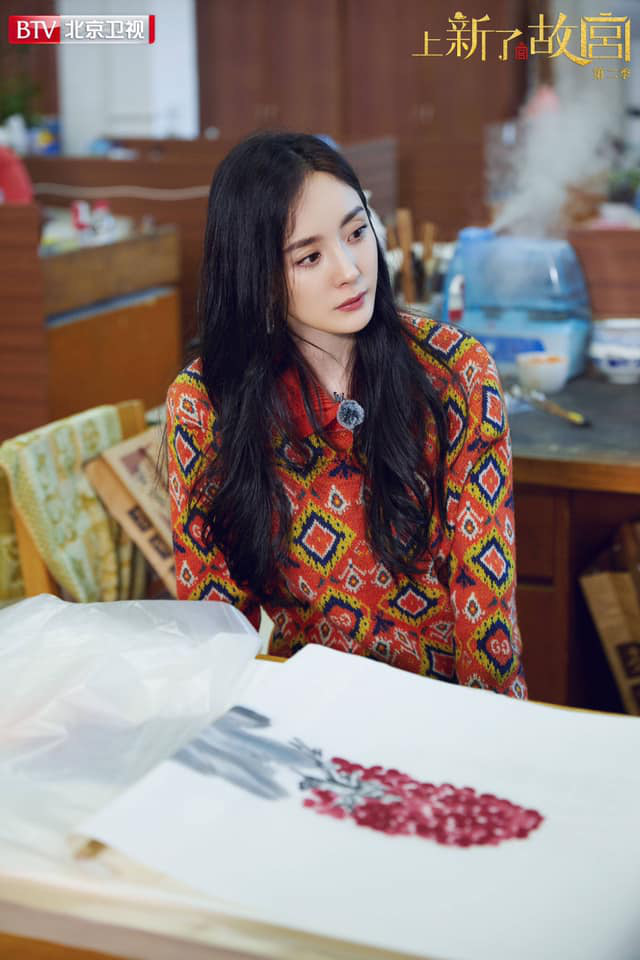 Sau thời gian lên xuống thất thường, Dương Mịch tái xuất với nhan sắc khiến dân tình phải thốt lên: Như gái 20 tuổi!-5