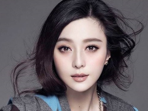 Phạm Băng Băng lộ bụng lớn, bị nghi mang thai-3