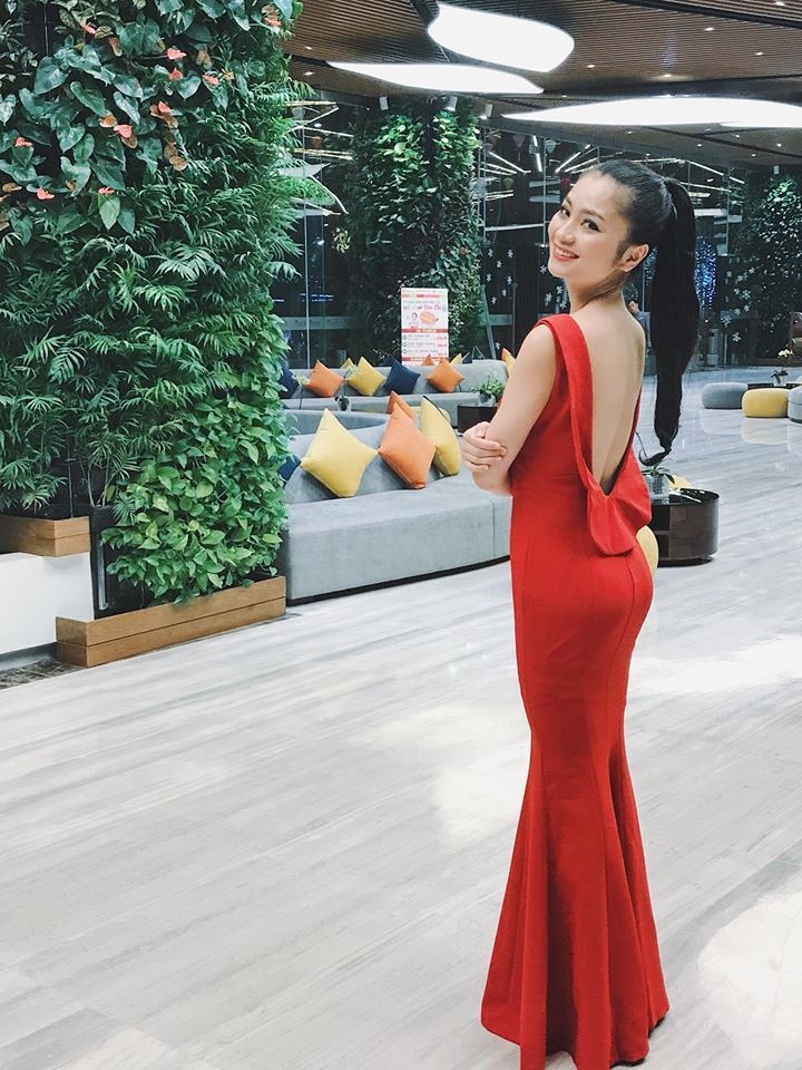 Chị đẹp San Hoa hồng trên ngực trái ngoài đời khác hẳn trên phim-8