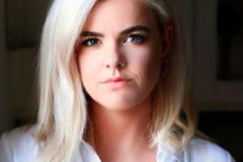 Tiết lộ sốc của bà chủ dịch vụ dọn nhà khoả thân-2