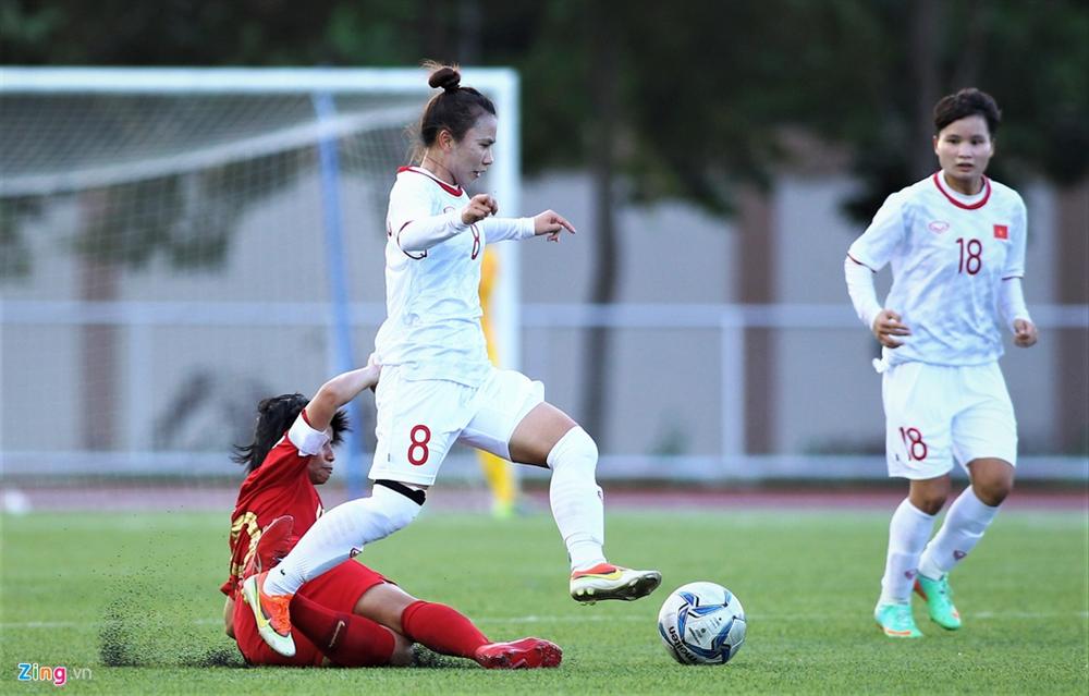 Tuyển nữ Việt Nam từ bữa ăn thiếu chất đến vé vào bán kết SEA Games-3