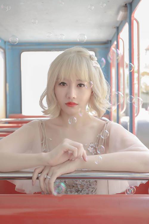 Hari Won: Nữ hoàng tóc mái không có đối thủ của Vbiz-4