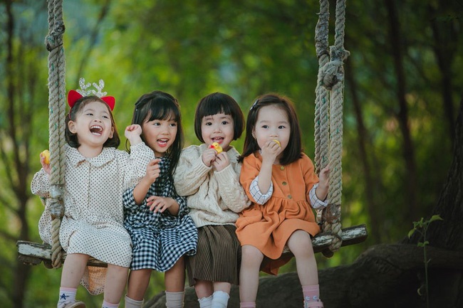 Bộ ảnh đáng yêu chụp 4 cô con gái của 4 bà mẹ chơi thân khiến nhiều chị em bấn loạn thả tim không ngừng-5