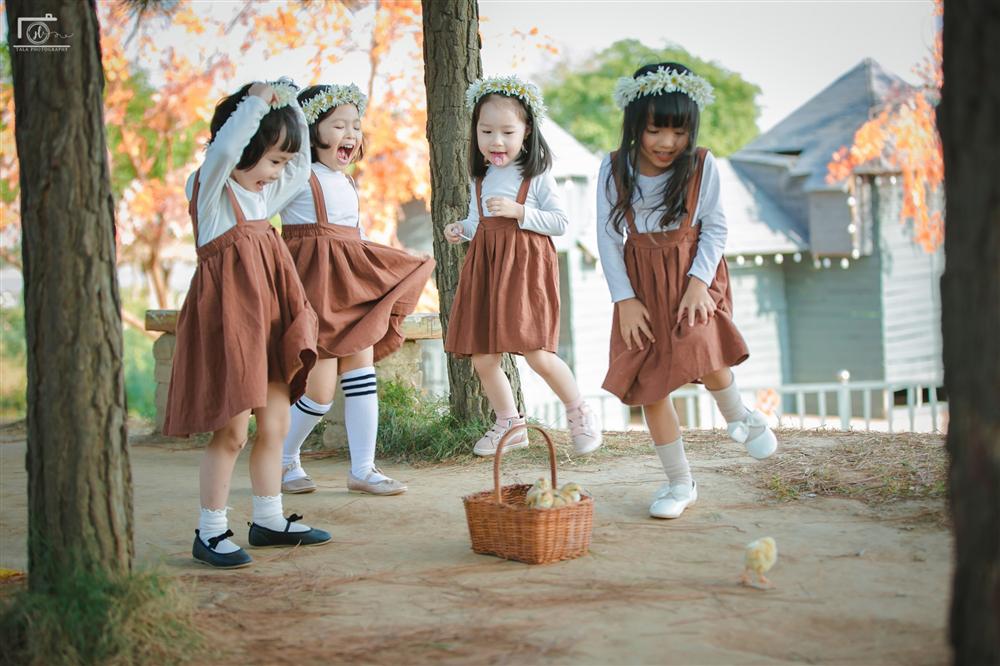 Bộ ảnh đáng yêu chụp 4 cô con gái của 4 bà mẹ chơi thân khiến nhiều chị em bấn loạn thả tim không ngừng-10