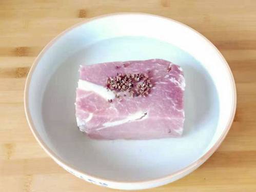 Mẹ chồng hiến cách giữ thịt tươi ngon 2 ngày không cần tủ lạnh khiến con dâu phải tròn mắt-2