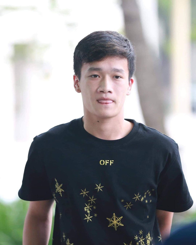 Hoàng Đức - người hùng trận U22 Việt Nam gặp Indonesia: Cao 1m83 và tất nhiên là đẹp trai lai láng!-14