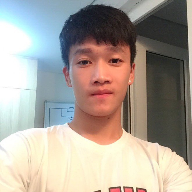 Hoàng Đức - người hùng trận U22 Việt Nam gặp Indonesia: Cao 1m83 và tất nhiên là đẹp trai lai láng!-8