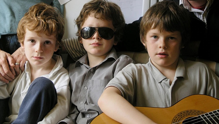 Bà mẹ ủng hộ 3 con trai không vào đại học-1