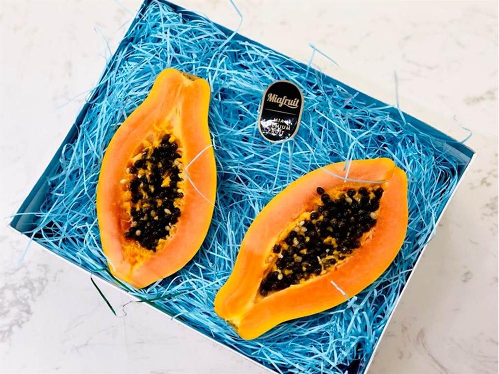 Đu đủ đi máy bay về Việt Nam giá 1,2 triệu/kg có ngon xuất sắc?-1