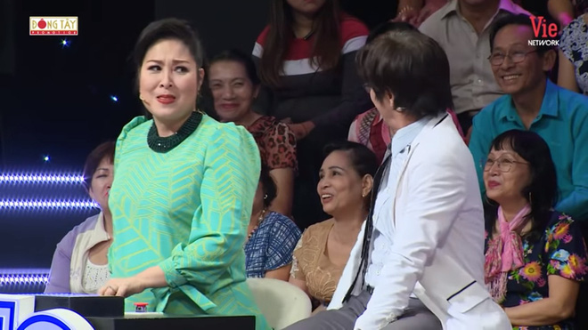 NSND Hồng Vân: Không có chuyện tôi đi đêm để cho người nọ người kia lên truyền hình-5