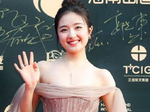 Nhan sắc ngày càng thăng hạng của Trịnh Sảng-14