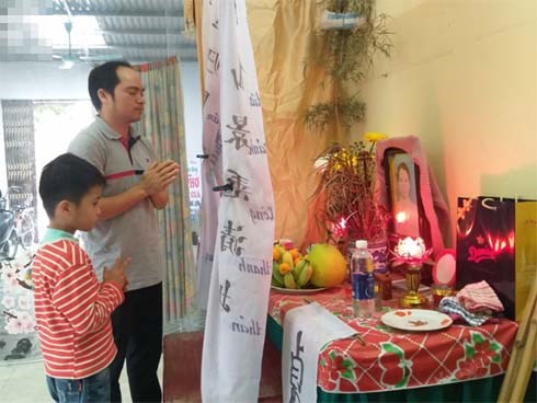 Nỗi đau của thầy giáo ung thư, vợ chết vì tai nạn để lại 2 con thơ ở Ninh Bình