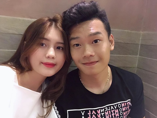 Trung vệ Thành Chung và chuyện tình 3 năm bên bạn gái 10X-2