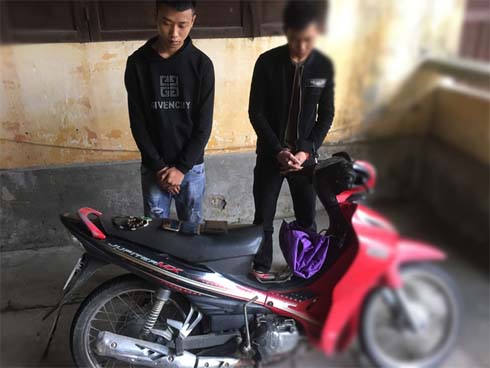 Nguyên phó giám đốc Sở ở Cần Thơ bị tố bỏ con rơi-2