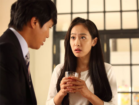 Vợ sốc nặng trước thói quen của người chồng đạo mạo-2