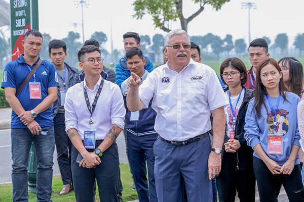 1.000 tình nguyện viên đã sẵn sàng cho chặng đua F1 Việt Nam-6