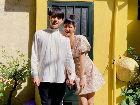 Gái có chồng” Đông Nhi vừa F5 sương sương với tóc mái đã bị fan phũ phàng khuyên bỏ mái đi càng sớm càng tốt-4