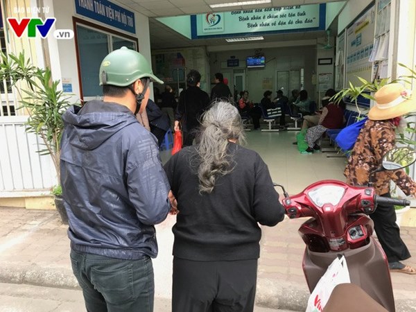 Cảnh báo: Gia tăng người già, trẻ nhỏ nhập viện vì cúm mùa-4