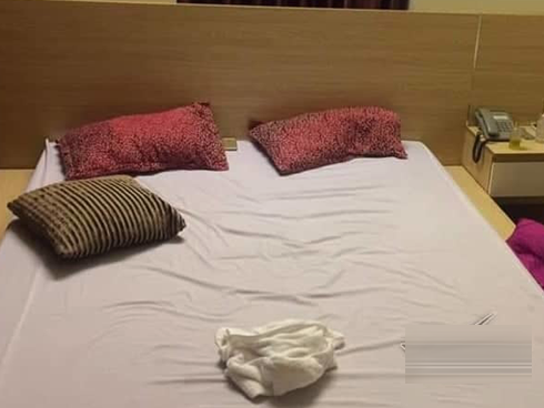 Vợ sốc nặng trước thói quen của người chồng đạo mạo