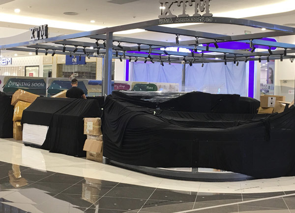 Thất vọng Aeon Mall Hà Đông, khai trương rồi hàng đóng cửa im lìm-12