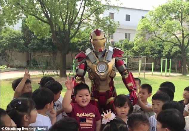 Biết con lỡ khoác lác với bạn bè, bố có pha chữa cháy” đỉnh cao khiến ai nấy tấm tắc-1