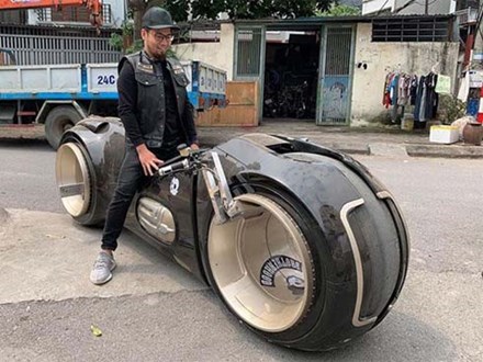4 đại gia Việt sở hữu mô tô đắt nhất, người thứ 2 có chiếc siêu xe rất lạ
