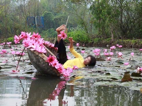 Tranh thủ lúc shipper lơ đễnh, đạo chích nhanh chóng thó mất kiện hàng mà chẳng cần biết mình trộm thứ gì-4