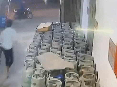 Xe tay ga bị bẻ khoá trong tích tắc-1