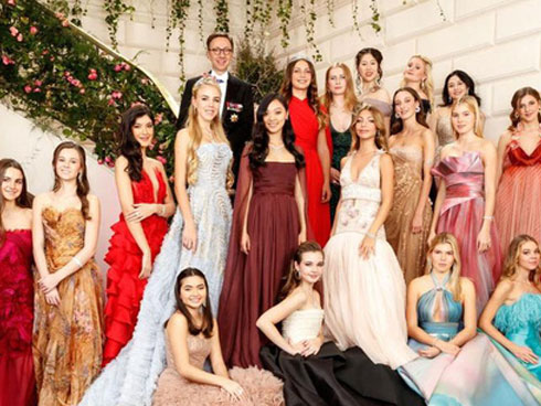 Bất ngờ với hình ảnh thời răng còn niềng, da còn đen nhẻm của tiểu thư siêu giàu châu Á vừa tổ chức tiệc sinh nhật chấn động mạng xã hội-5