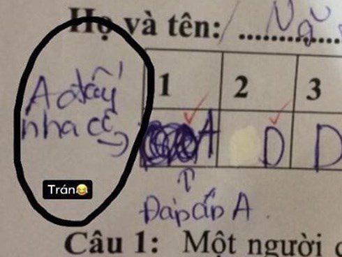 Sửa đi sửa lại đáp án vẫn phải ghi 2 câu chú thích trong bài kiểm tra, nam sinh bị mắng vốn: Biểu hiện của sự lươn lẹo